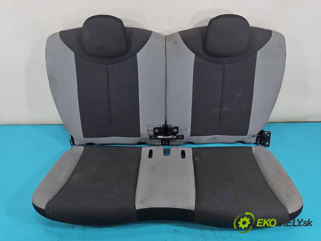Toyota Aygo II 2014-2022 1.0 vvti 69KM manual 51 kW 998 cm3 5- Pohovka: zadné  (Sedadlo)