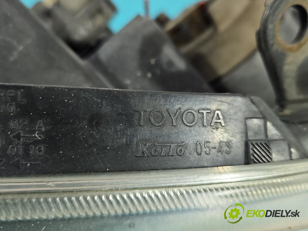 Toyota Avensis II T25 2003-2008 1.8 16V 129 HP manual 95 kW 1794 cm3 5- Reflektor: pravý  (Svetlo predné pravé)