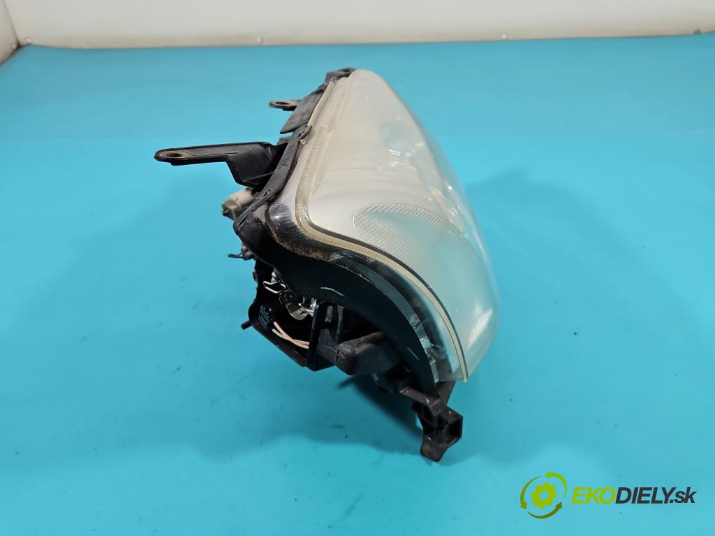 Toyota Avensis II T25 2003-2008 1.8 16V 129 HP manual 95 kW 1794 cm3 5- Reflektor: pravý  (Svetlo predné pravé)