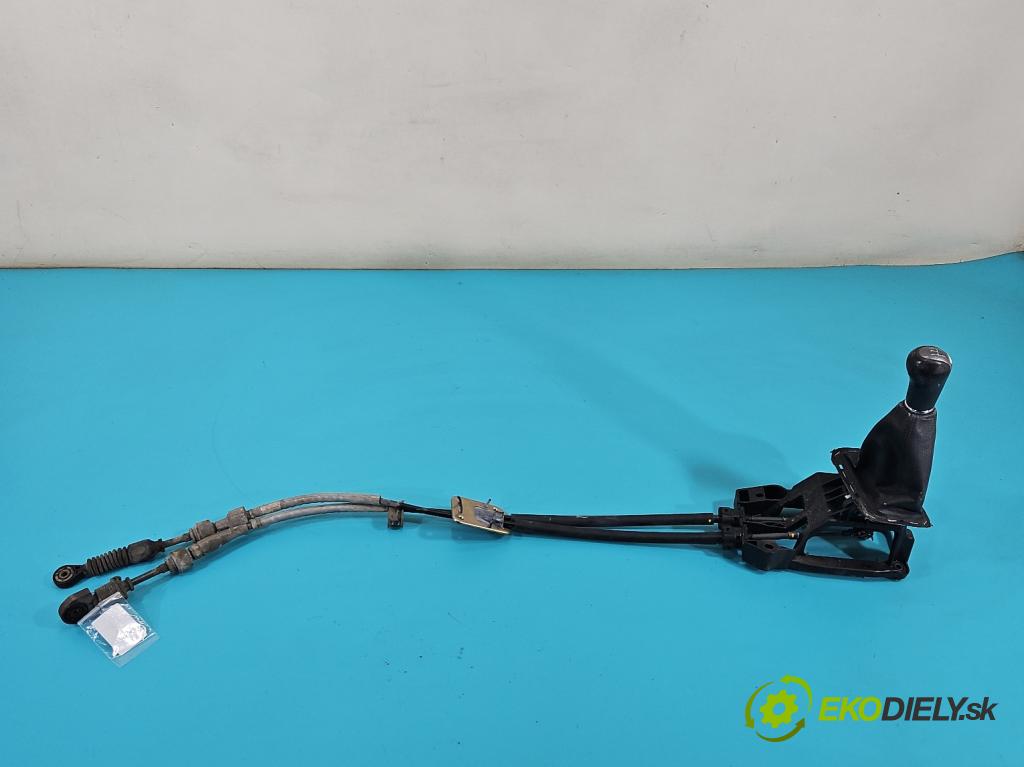 Toyota Avensis II T25 2003-2008 1.8 16V 129 HP manual 95 kW 1794 cm3 5- Páka: Změny: stupeň,rýchlosť  (Rýchlostná páka (kulisa))