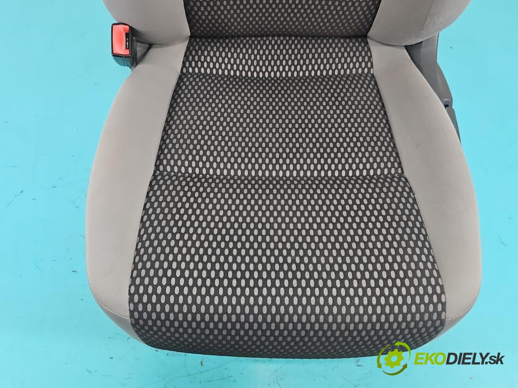 Vw Tiguan I 2007-2016 1.4 TSI 150 HP manual 110 kW 1390 cm3 5- Sedačka ľavý  (Sedadlo)