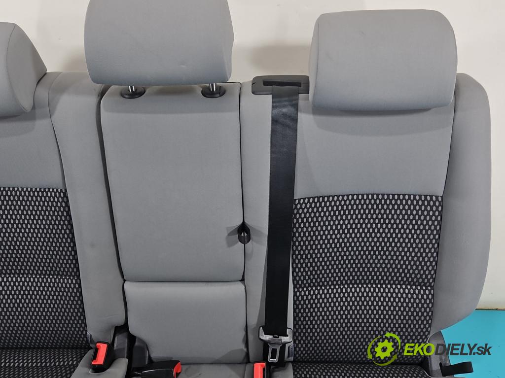 Vw Tiguan I 2007-2016 1.4 TSI 150 HP manual 110 kW 1390 cm3 5- Pohovka: zadné (Sedadlo)