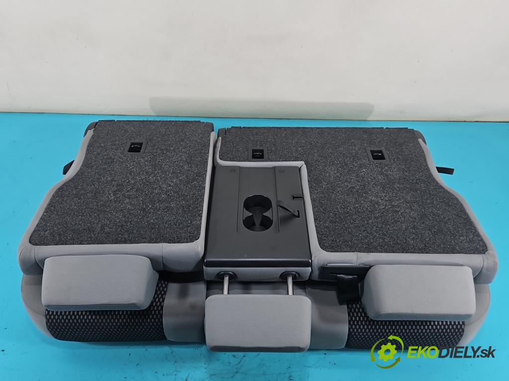 Vw Tiguan I 2007-2016 1.4 TSI 150 HP manual 110 kW 1390 cm3 5- Pohovka: zadné (Sedadlo)