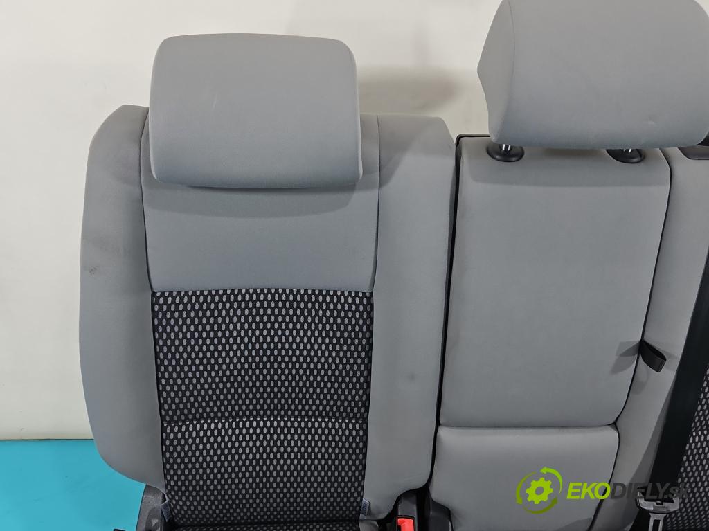 Vw Tiguan I 2007-2016 1.4 TSI 150 HP manual 110 kW 1390 cm3 5- Pohovka: zadné (Sedadlo)