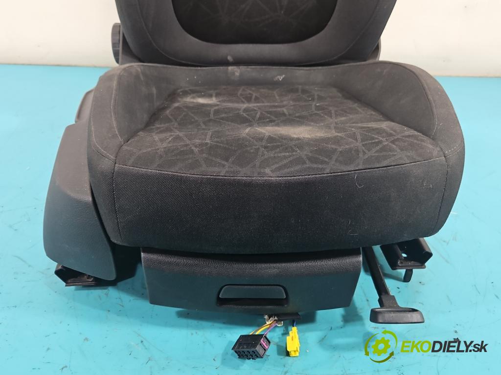 Skoda Superb II 2008-2015 2.0 tdi 140 HP manual 103 kW 1968 cm3 5- Sedačka pravý  (Sedadlo)