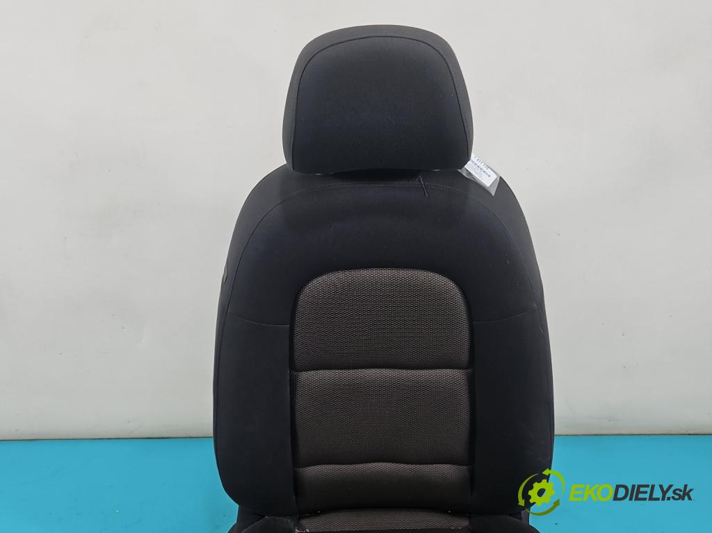 Audi Q3 2011-2018 2.0 tdi 177 HP automatic 130 kW 1968 cm3 5- Sedačka pravý  (Sedadlo)