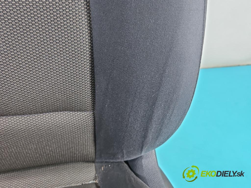 Audi Q3 2011-2018 2.0 tdi 177 HP automatic 130 kW 1968 cm3 5- Sedačka ľavý (Sedadlo)