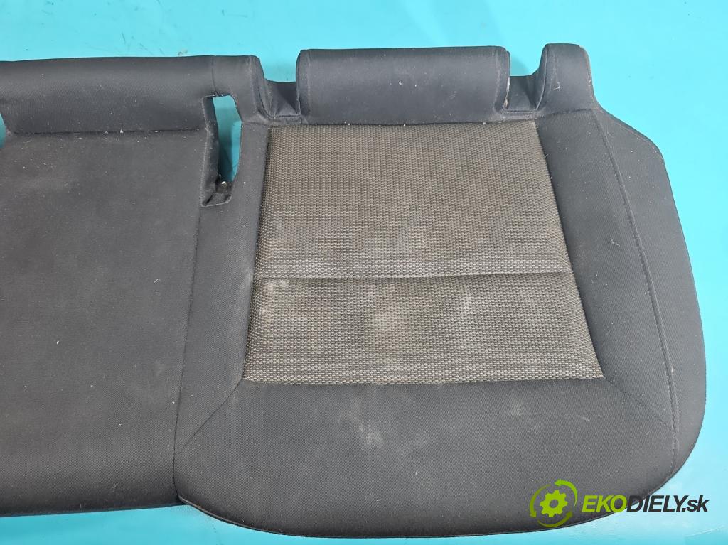 Audi Q3 2011-2018 2.0 tdi 177 HP automatic 130 kW 1968 cm3 5- Pohovka: zadné (Sedadlo)