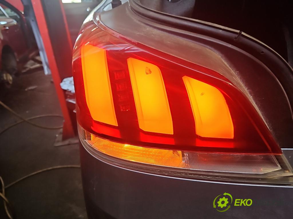 Peugeot 508 I 2010-2018 2.0 hdi 163 hp manual 120 kW 1997 cm3 5- světlo zadní levé 9807242780A (Klika dveří ostatní)