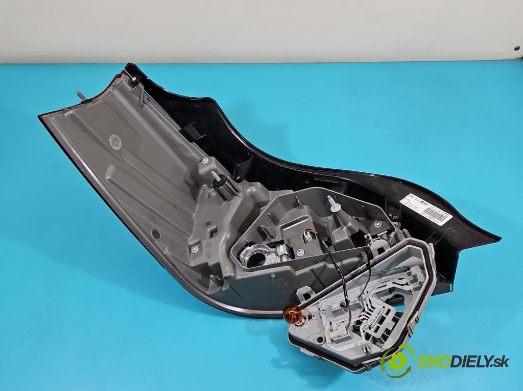 Peugeot 508 I 2010-2018 2.0 hdi 163 HP manual 120 kW 1997 cm3 5- svetlo / reflektor zadné pravé 9807242880 (Kľučka dverí ostatné)