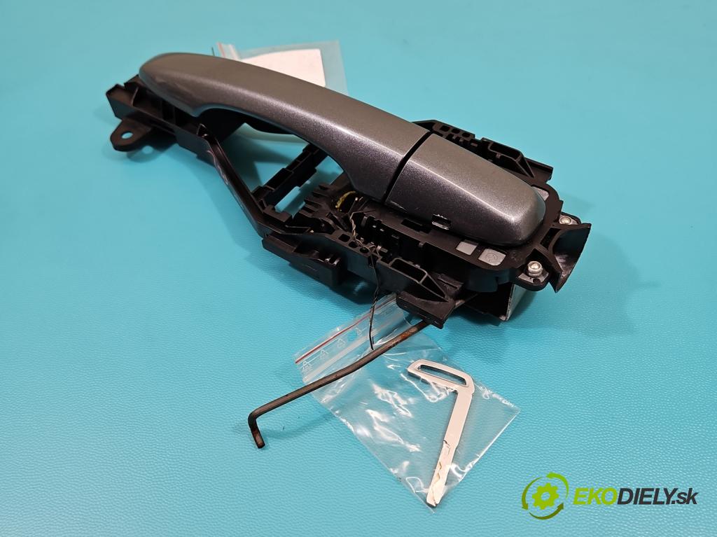 Volvo V40 II 2012-2019 2.0 D3 150 HP automatic 110 kW 1984 cm3 5- rukoväť predné ľavé mimo: 31440082 (Kľučka dverí vonkajšia predná ľavá)