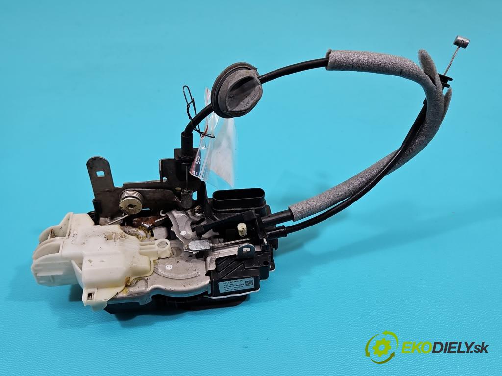Volvo V40 II 2012-2019 2.0 D3 150 hp automatic 110 kW 1984 cm3 5- zámek zadní levý 31391826