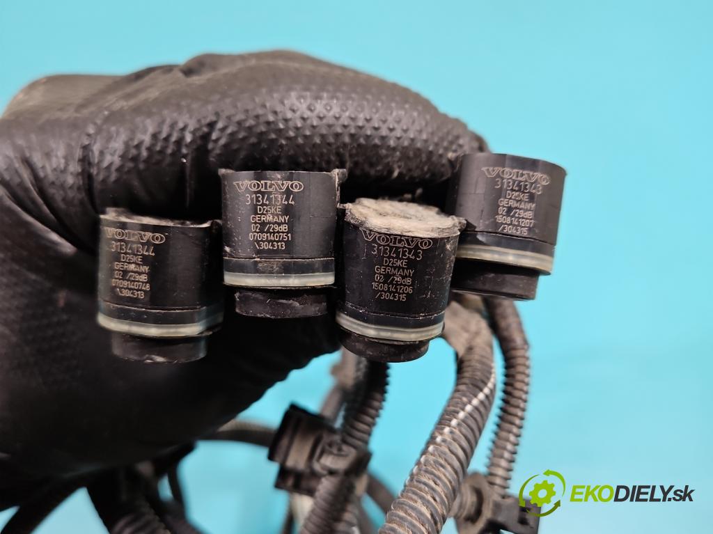 Volvo V40 II 2012-2019 2.0 D3 150 hp automatic 110 kW 1984 cm3 5- snímač parkování 31350909