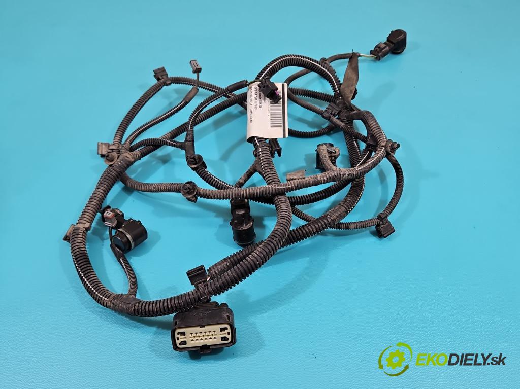 Volvo V40 II 2012-2019 2.0 D3 150 hp automatic 110 kW 1984 cm3 5- snímač parkování 31350909