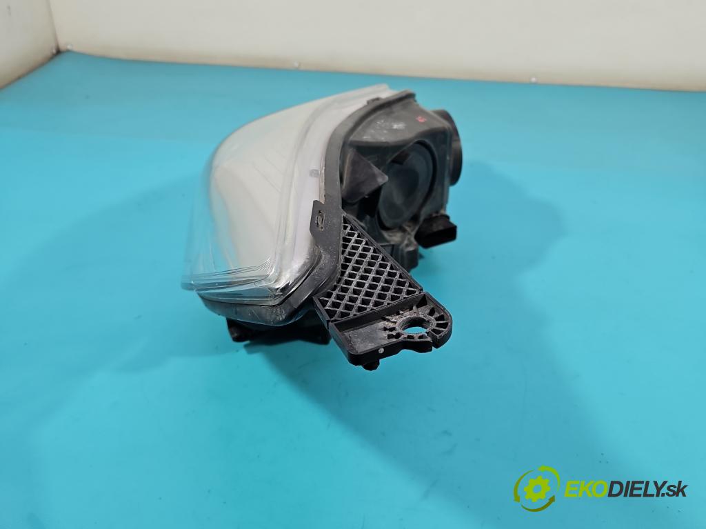 Ford Focus Mk3 2010-2018 2.0 tdci 116 hp automatic 85 kW 1997 cm3 5- světlo levý  (Klika dveří ostatní)