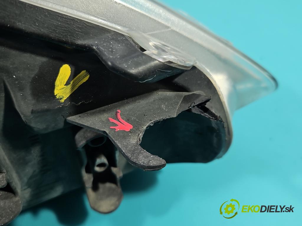 Ford Focus Mk3 2010-2018 2.0 tdci 116 hp automatic 85 kW 1997 cm3 5- světlo levý  (Klika dveří ostatní)