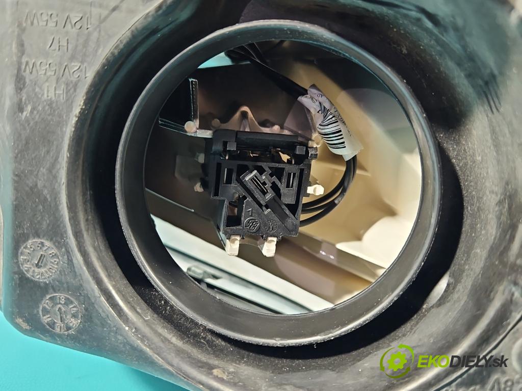 Ford Focus Mk3 2010-2018 2.0 tdci 116 hp automatic 85 kW 1997 cm3 5- světlo levý  (Klika dveří ostatní)