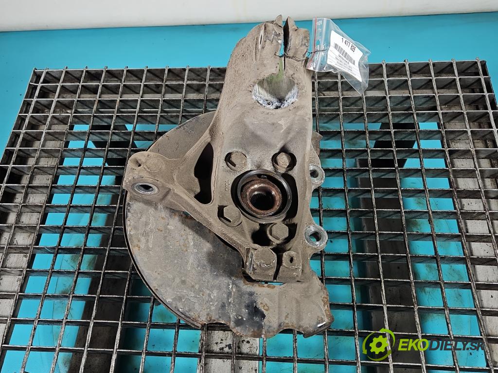 Volvo V40 II 2012-2019 2.0 D3 150 hp automatic 110 kW 1984 cm3 5- náboj levé  (Náboje)