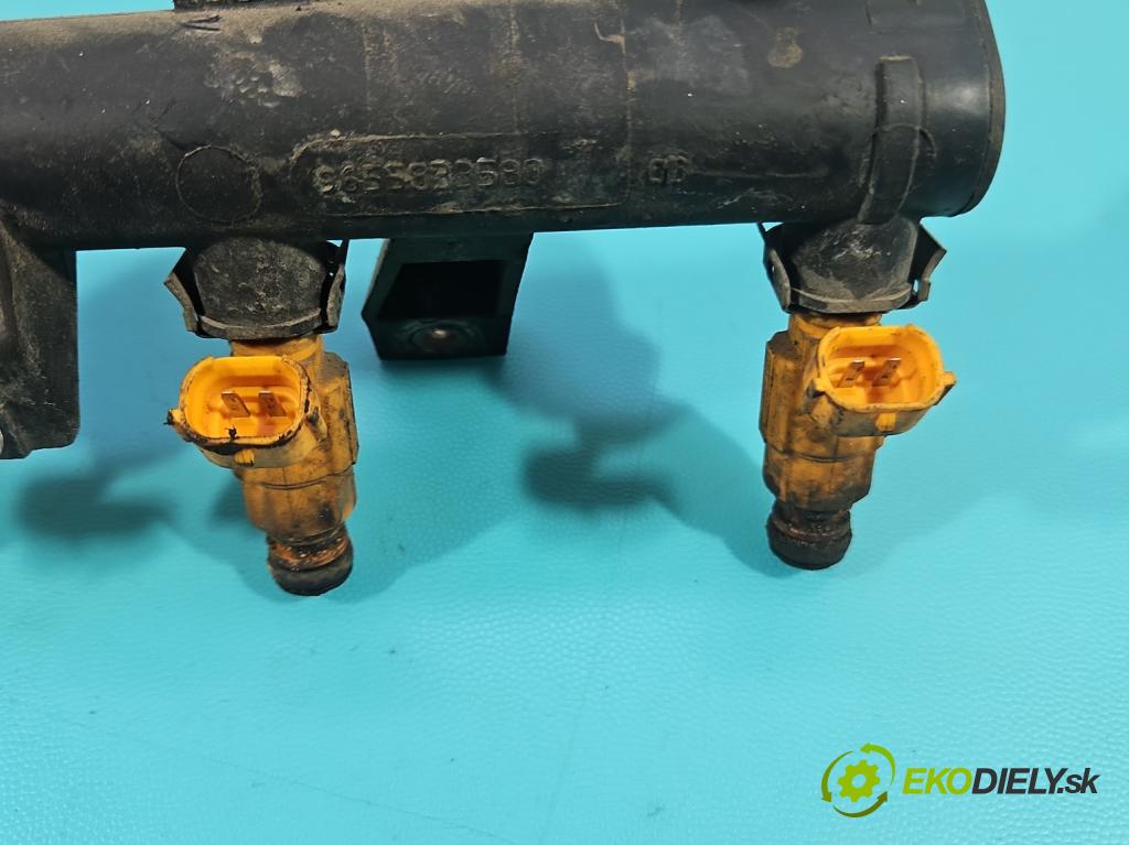 Peugeot 207 1.4 8V 73 HP manual 54 kW 1360 cm3 5- vstrek 0280156427 (Vstrekovač paliva)