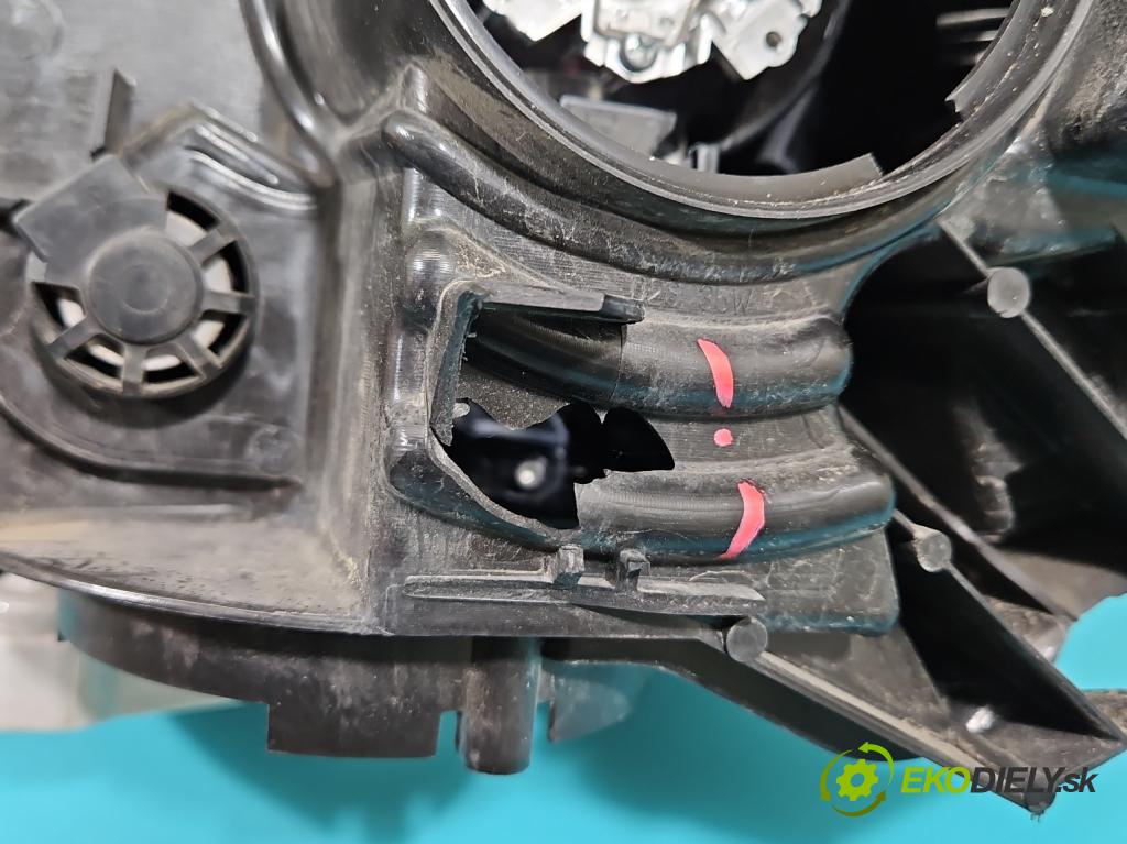 Infiniti QX60 2012- 3.5 V6 265KM automatic 195 kW 3498 cm3 5- Reflektor: pravý  (Svetlo predné pravé)