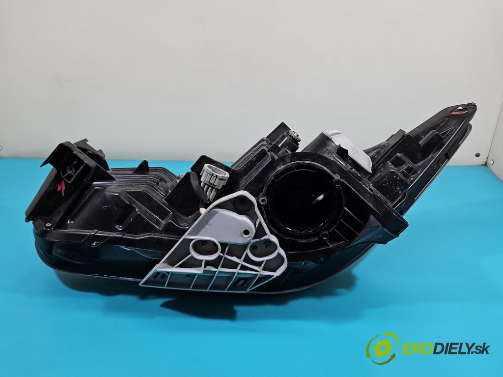 Infiniti QX60 2012- 3.5 V6 265KM automatic 195 kW 3498 cm3 5- Reflektor: pravý  (Svetlo predné pravé)