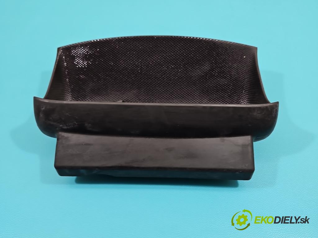 Infiniti QX60 2012- 3.5 V6 265KM automatic 195 kW 3498 cm3 5- zásuvka zapaľovače