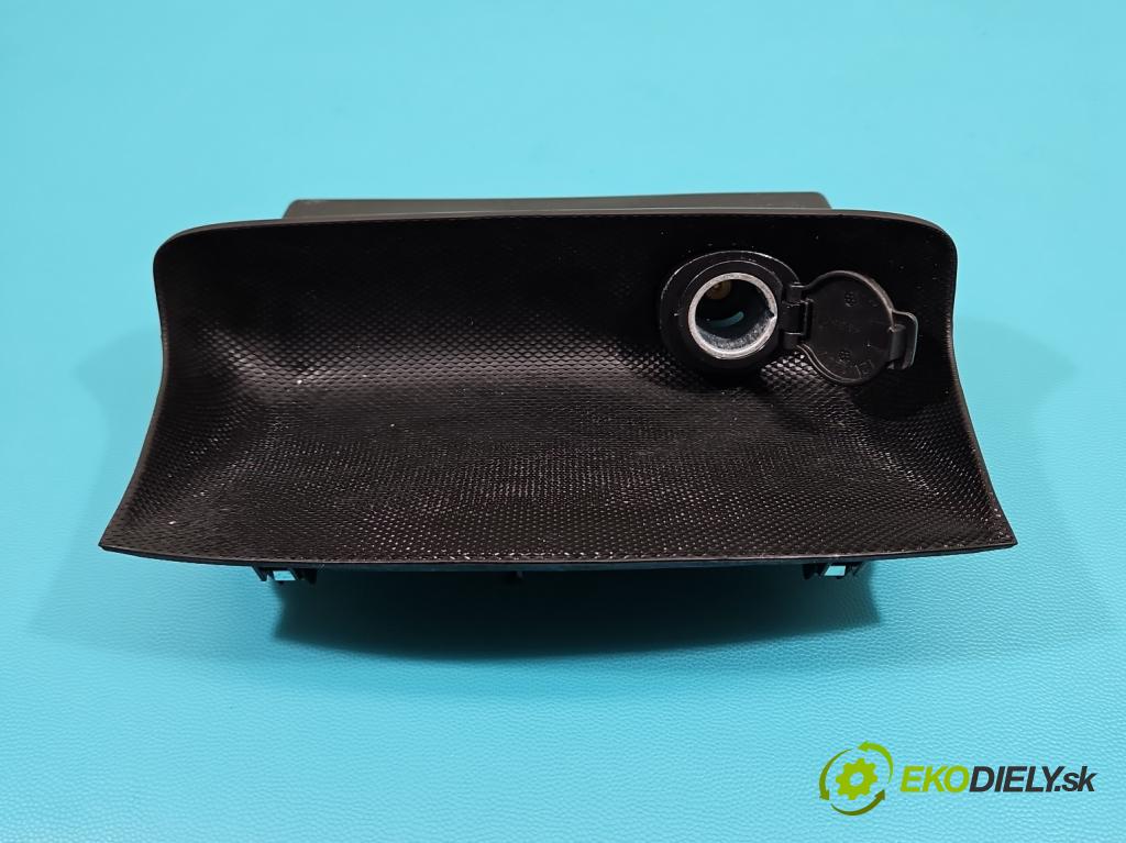 Infiniti QX60 2012- 3.5 V6 265KM automatic 195 kW 3498 cm3 5- zásuvka zapaľovače