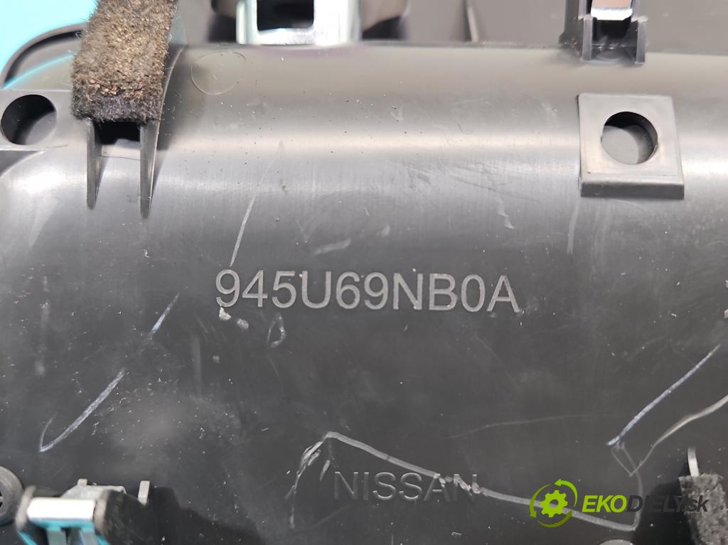 Infiniti QX60 2012- 3.5 V6 265KM automatic 195 kW 3498 cm3 5- zásuvka zapaľovače