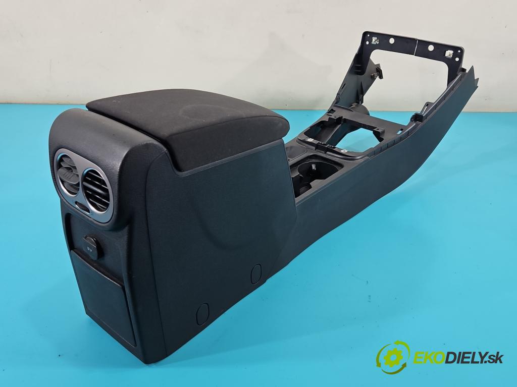 Vw Tiguan I 2007-2016 1.4 TSI 150 HP manual 110 kW 1390 cm3 5- operadlo 5N0862535 (Lakťová opierka)