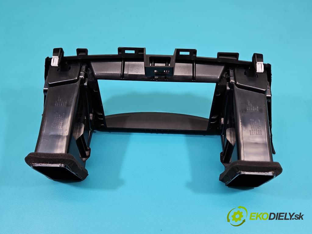 Infiniti QX60 2012- 3.5 V6 265KM automatic 195 kW 3498 cm3 5- Mřížka: kúrenia stredová  (Mriežka kúrenia (fukár))