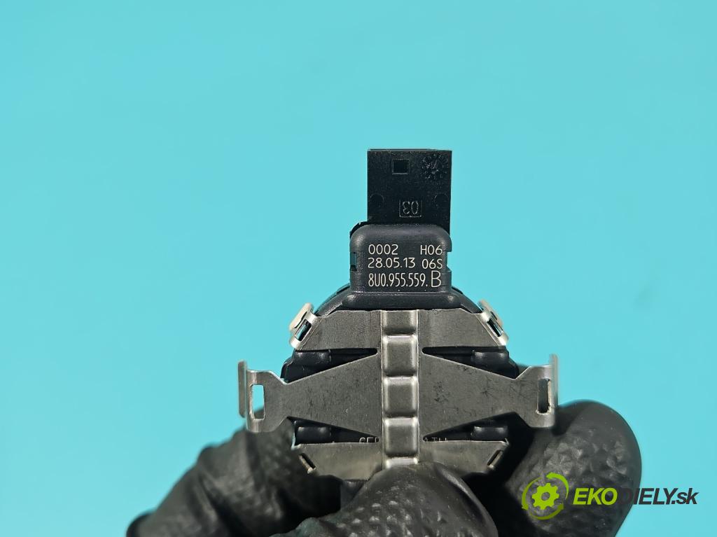 Skoda Superb III 2015-2024 2.0 TDI 190 HP automatic 140 kW 1968 cm3 5- snímač déšť: 8U0955559B (Snímač dažďa)