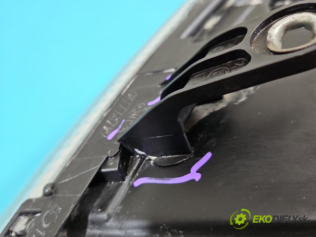 Fiat Panda II 2003-2012 1.2 8v 69KM manual 51 kW 1242 cm3 5- Reflektor: pravý  (Svetlo predné pravé)