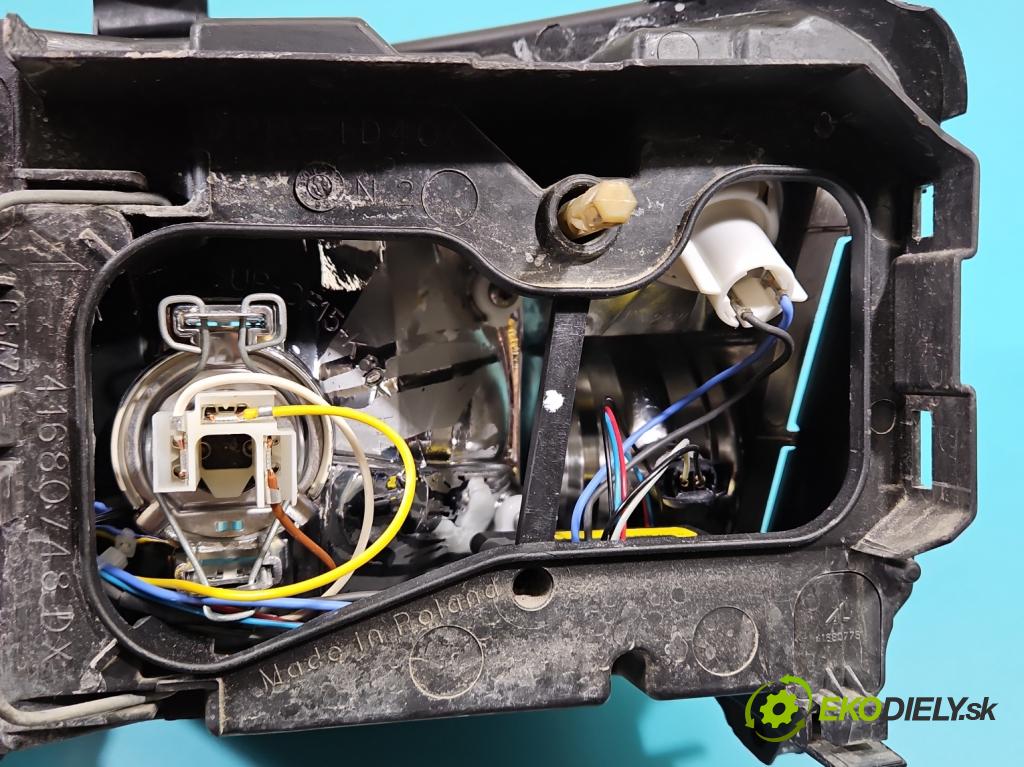 Fiat Panda II 2003-2012 1.2 8v 69KM manual 51 kW 1242 cm3 5- Reflektor: pravý  (Svetlo predné pravé)