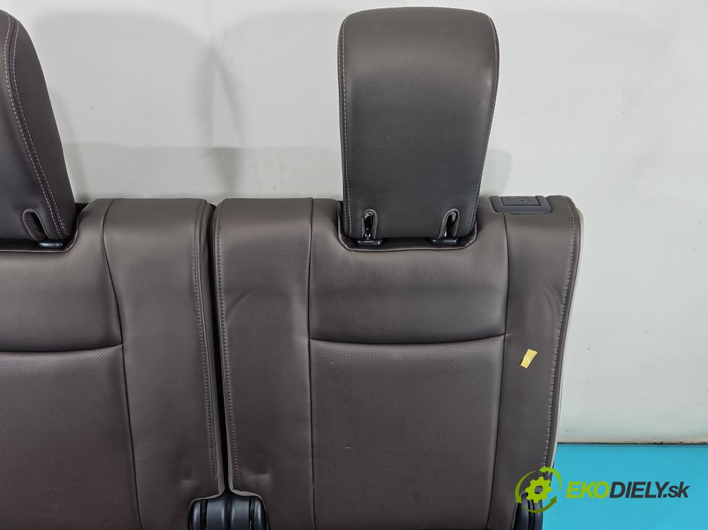Infiniti QX60 2012- 3.5 V6 265KM automatic 195 kW 3498 cm3 5- Pohovka: zadné  (Sedadlo)