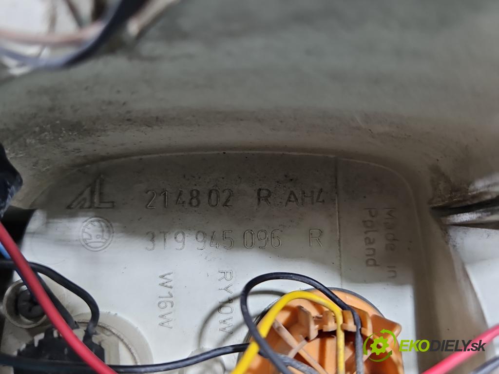 Skoda Superb II 2008-2015 2.0 tdi 140 HP manual 103 kW 1968 cm3 5- svetlo / reflektor zadné pravé 3T9945096R (Kľučka dverí ostatné)