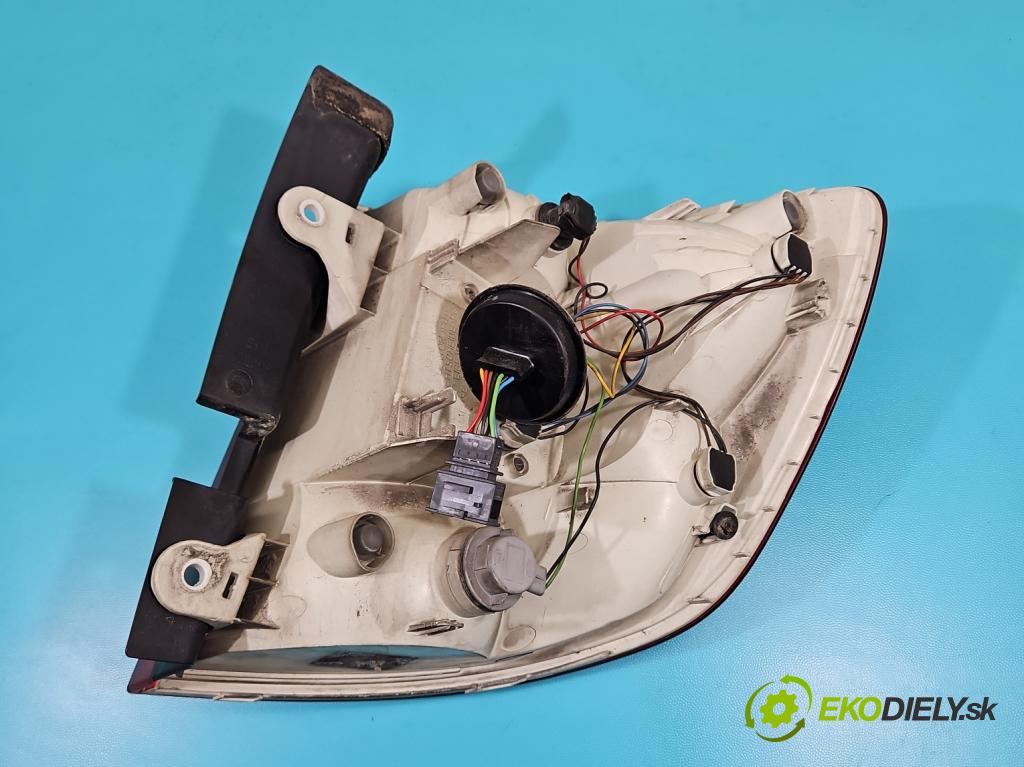 Skoda Superb II 2008-2015 2.0 tdi 140 HP manual 103 kW 1968 cm3 5- svetlo / reflektor zadné ľavé 3T9945095 (Kľučka dverí ostatné)