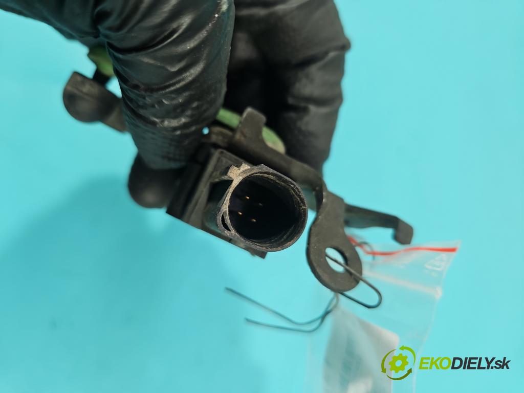 Audi A7 4G 2010-2018 4.0 V8 TFSI 420 hp automatic 309 kW 3993 cm3 5- snímač nastavenia xenon 3C0907503 (Snímač)