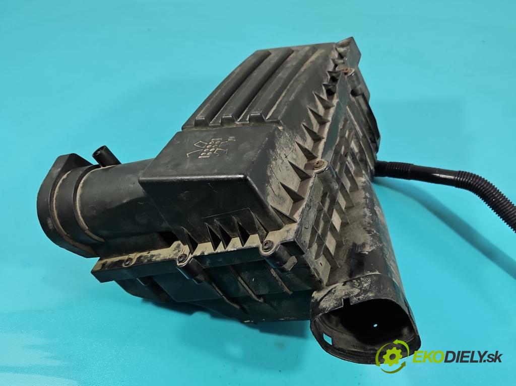 Skoda Superb II 2008-2015 2.0 tdi 140 HP manual 103 kW 1968 cm3 5- obal filtra vzduchu 3C0129601CD (Obal vzduchového filtra)