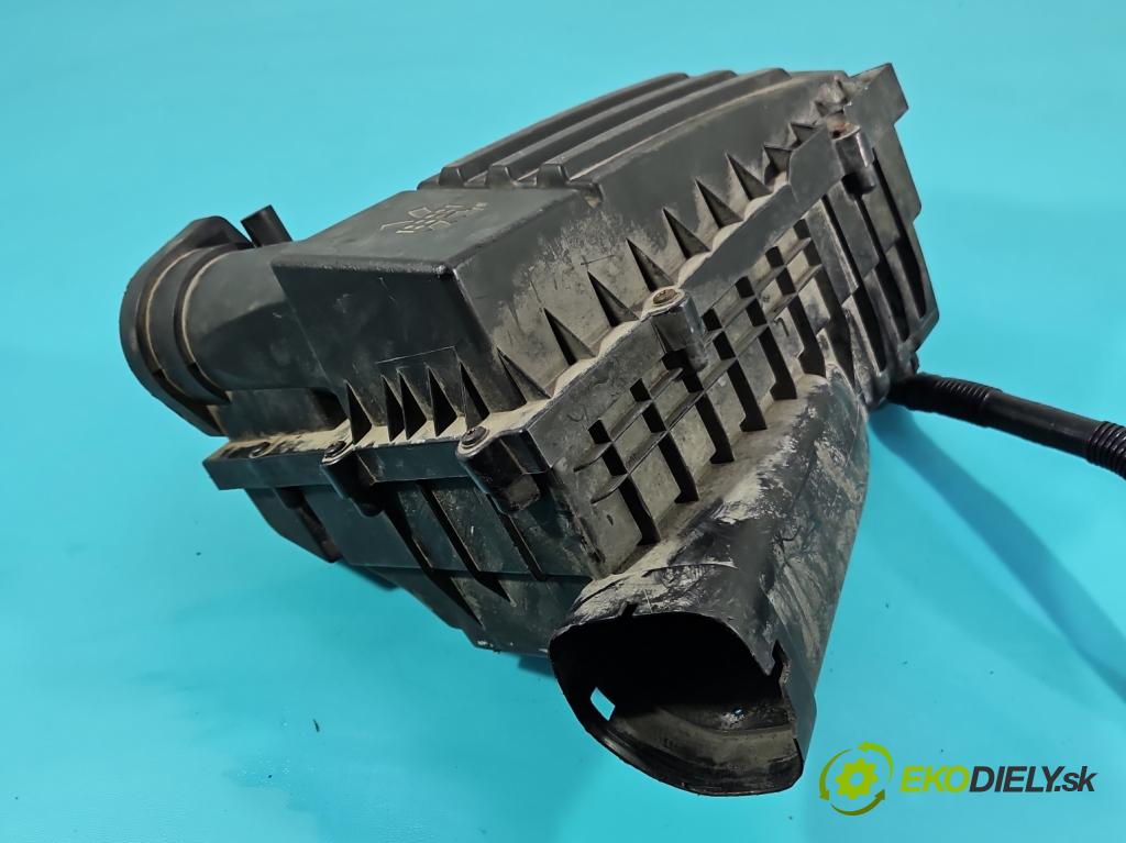 Skoda Superb II 2008-2015 2.0 tdi 140 HP manual 103 kW 1968 cm3 5- obal filtra vzduchu 3C0129601CD (Obal vzduchového filtra)