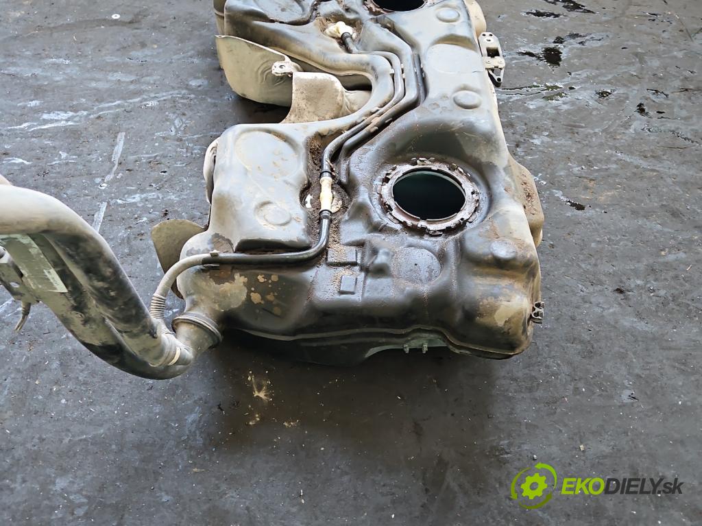Skoda Superb II 2008-2015 2.0 tdi 140 HP manual 103 kW 1968 cm3 5- Nádrž: palivo 1K0201022KR (Palivová nádrž)