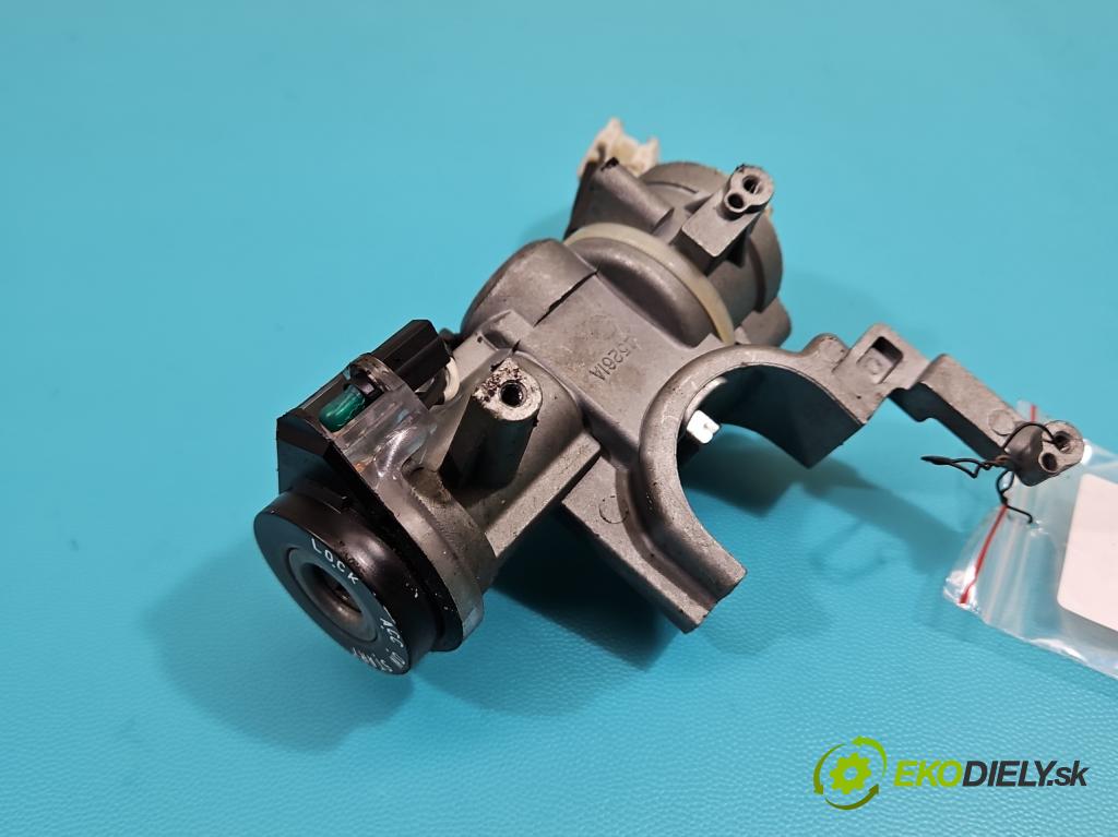 Kia Carens II 2002-2006 2.0 16V 139 HP manual 102 kW 1975 cm3 5- Spínačka (Spínacia skrinka)