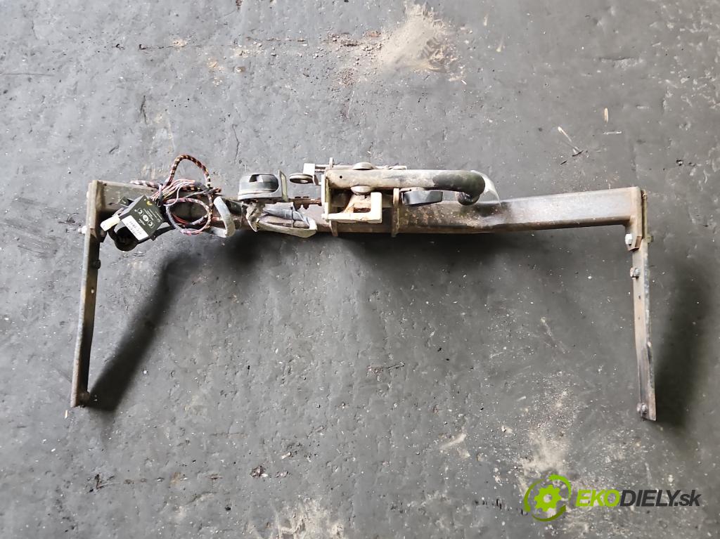 Vw Tiguan I 2007-2016 1.4 TSI 150 hp manual 110 kW 1390 cm3 5- oko tažné  (Tažné zařízení)