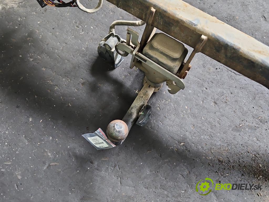 Vw Tiguan I 2007-2016 1.4 TSI 150 hp manual 110 kW 1390 cm3 5- oko tažné  (Tažné zařízení)