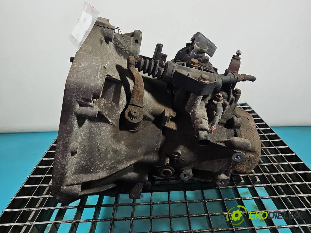 Fiat Albea 1.2 16V 80 HP manual 59 kW 1242 cm3 4- prevodovka stupeň,rýchlosť manual