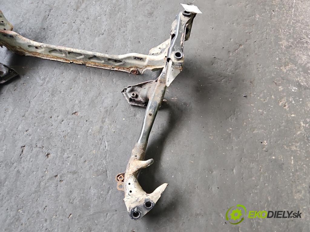 Audi A7 4G 2010-2018 4.0 V8 TFSI 420 hp automatic 309 kW 3993 cm3 5- výstuha motora