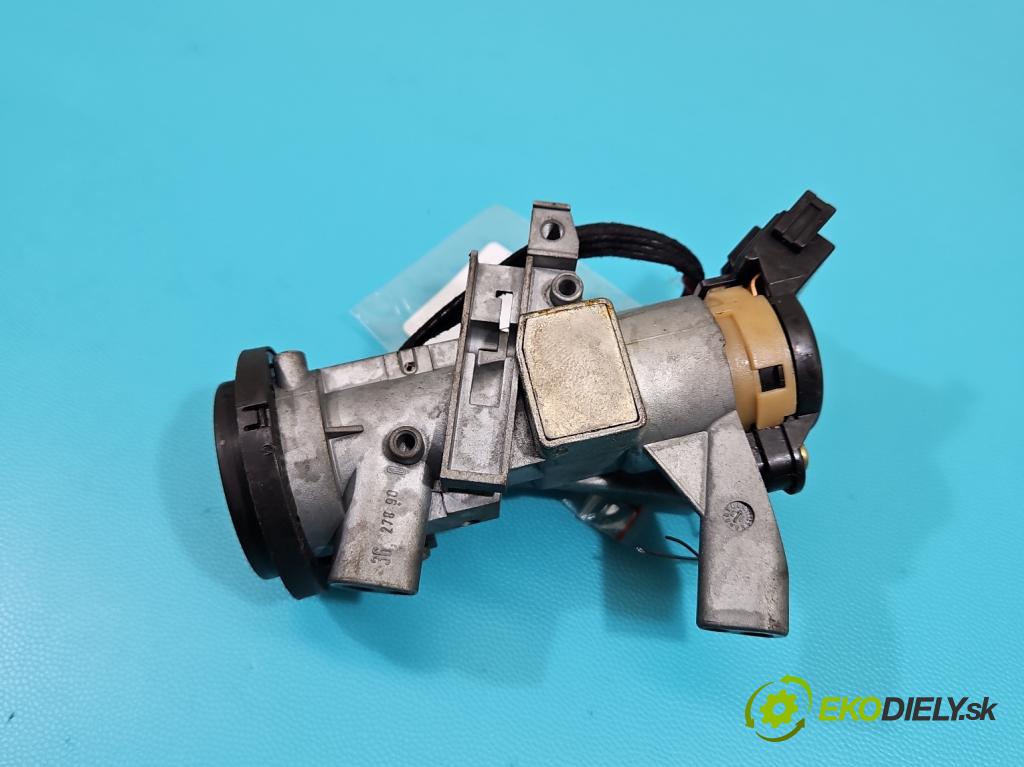 Mitsubishi Carisma 1.8 GDI 122 HP manual 90 kW 1834 cm3 5- Spínačka  (Spínacia skrinka)