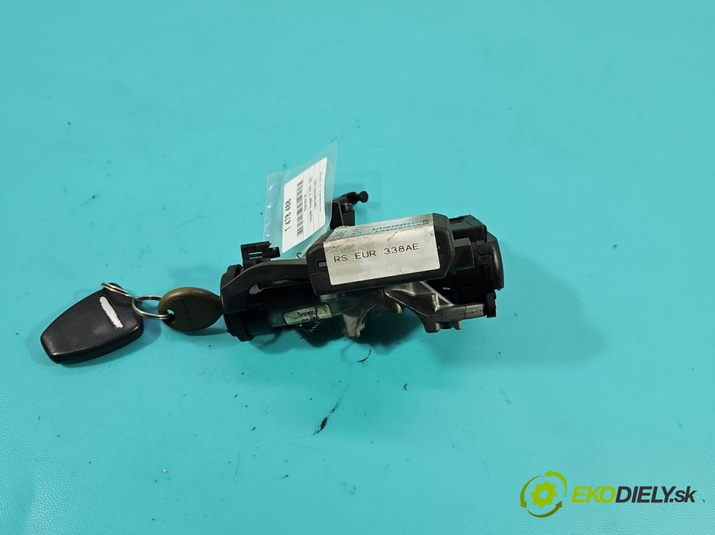 Chrysler Voyager IV 2000-2007 2.8 CRD 150 HP automatic 110 kW 2776 cm3 5- Spínačka P04727338AE (Spínacia skrinka)