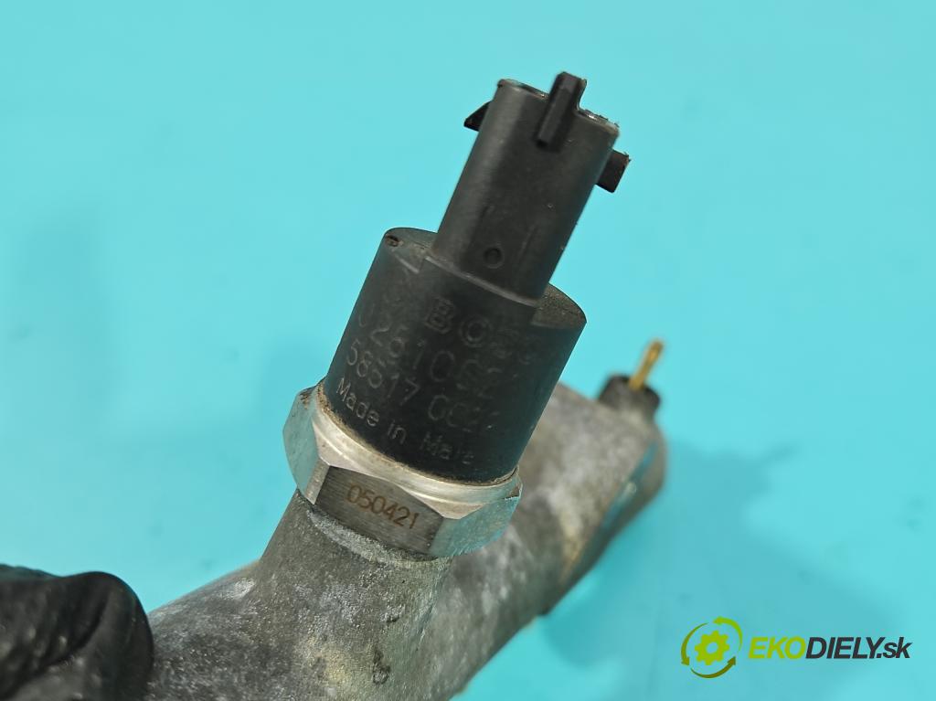 Chrysler Voyager IV 2000-2007 2.8 CRD 150 HP automatic 110 kW 2776 cm3 5- lišta vstrekovacia 0445214041 (Vstrekovacia lišta)