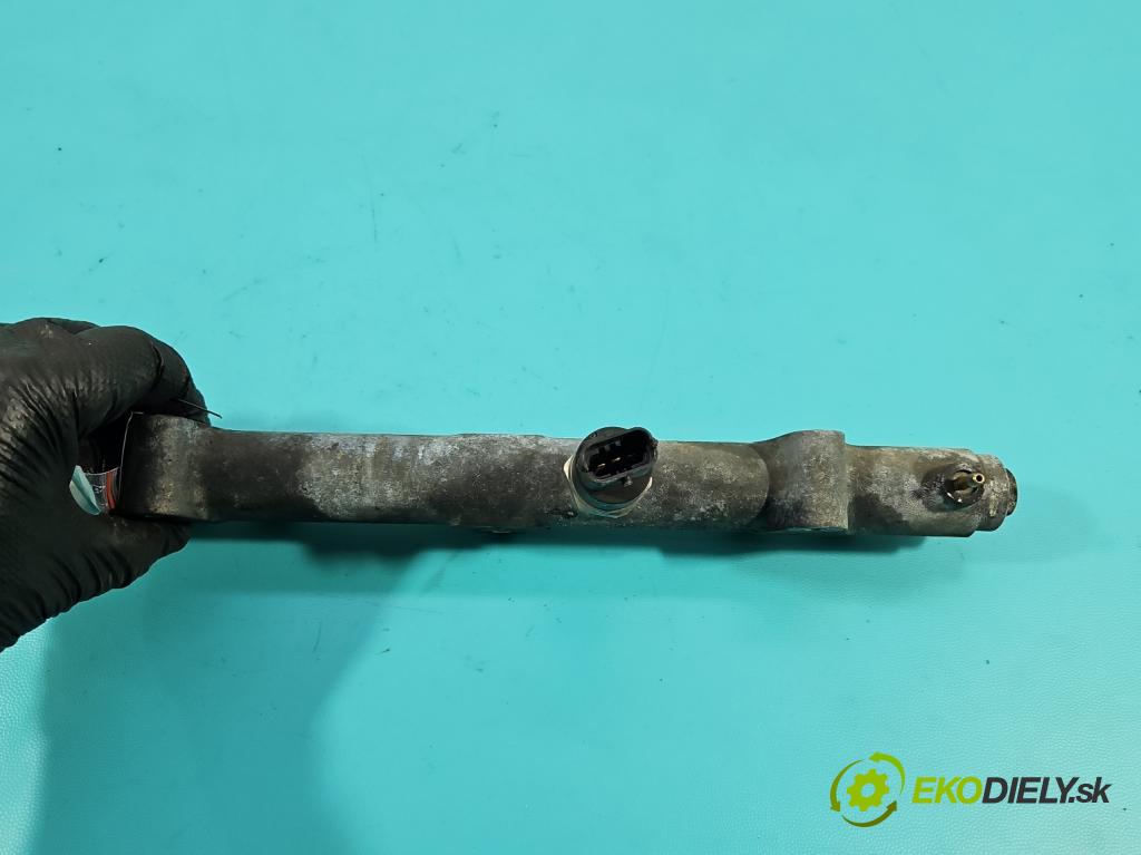 Chrysler Voyager IV 2000-2007 2.8 CRD 150 HP automatic 110 kW 2776 cm3 5- lišta vstrekovacia 0445214041 (Vstrekovacia lišta)