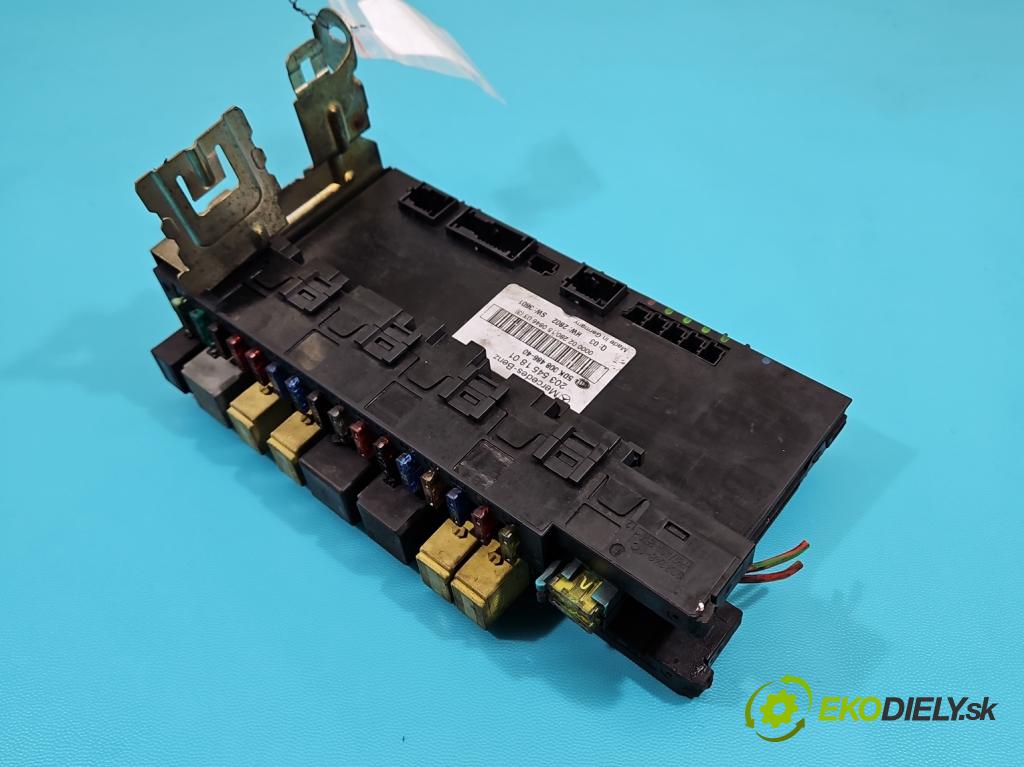 Mercedes C W203 2000-2007 2,2.0 CDI 116 hp manual 85 kW 2148 cm3 4- skříňka pojistková 5DK008485-40 (Pojistkové skříňky)